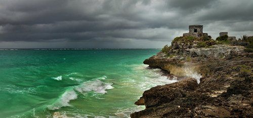 И надвигался шторм на славный город Тулум.