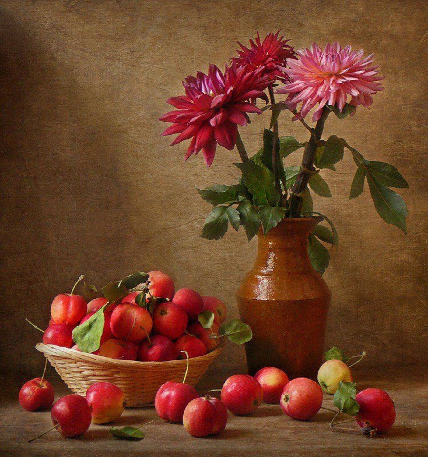 яблоки, август, лето, георгины, Д. Людмила