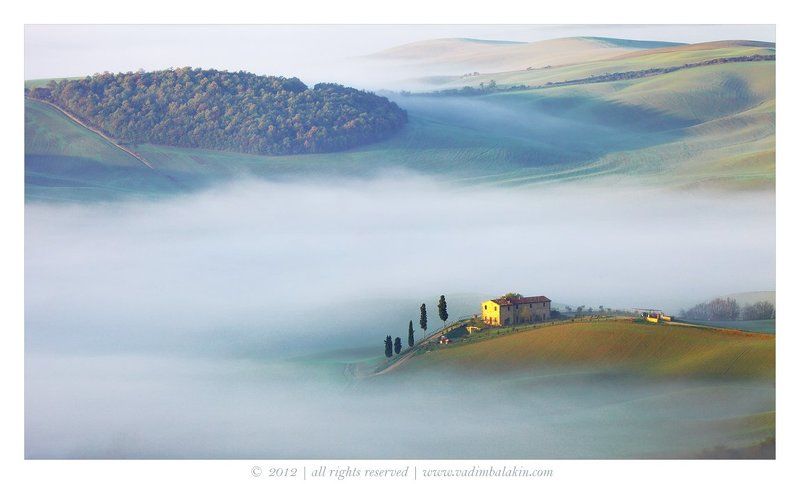 тоскана, италия Рассвет в долине Валь д\'Орчиа фото превью