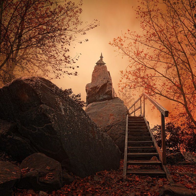 Mysterious house фото превью