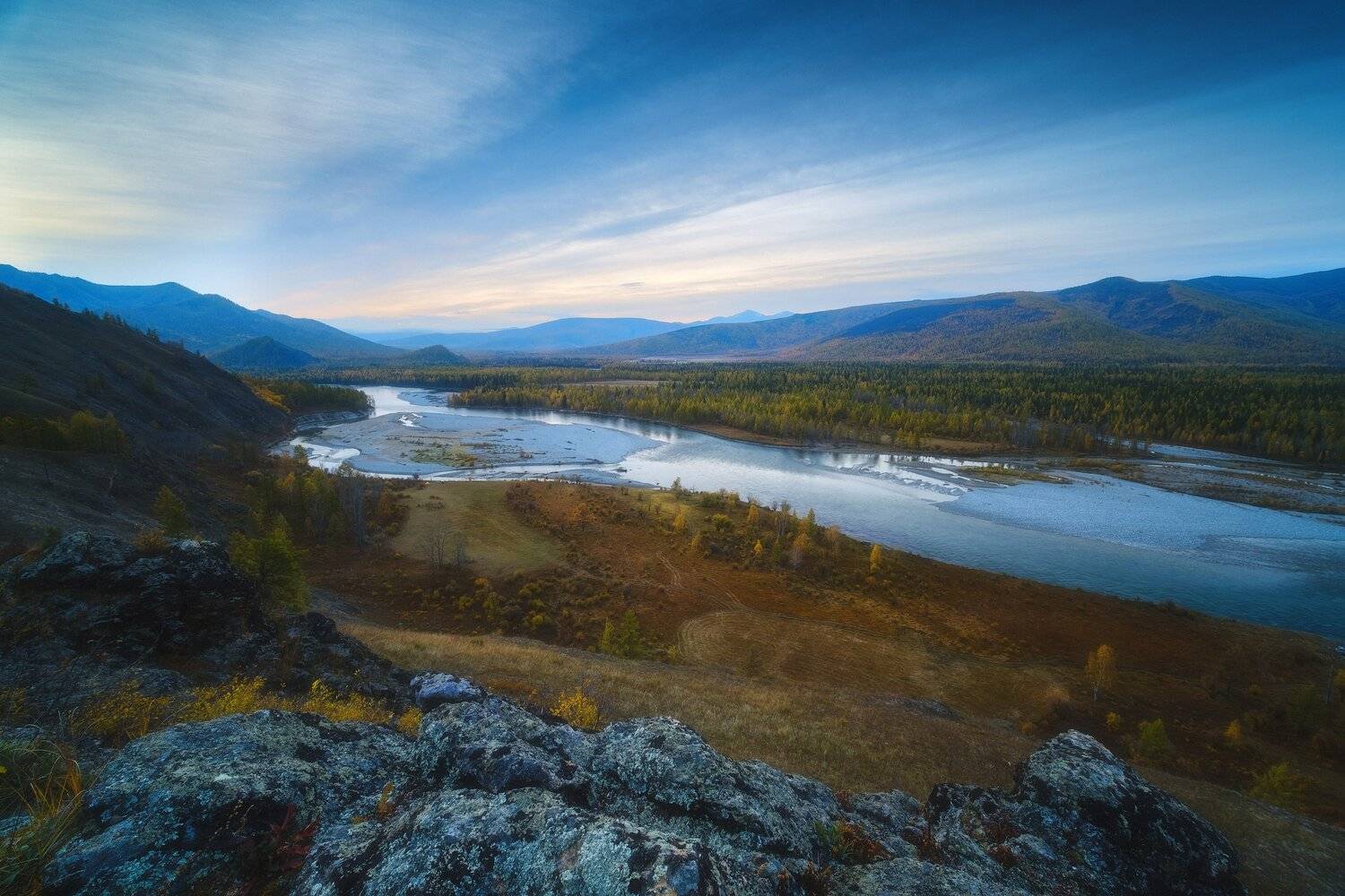россия, бурятия, сибирь, окинский район, ока, природа, пейзаж, осень, долина, река, лава, тайга, рассвет, отражение, восход солнца, Оборотов Алексей