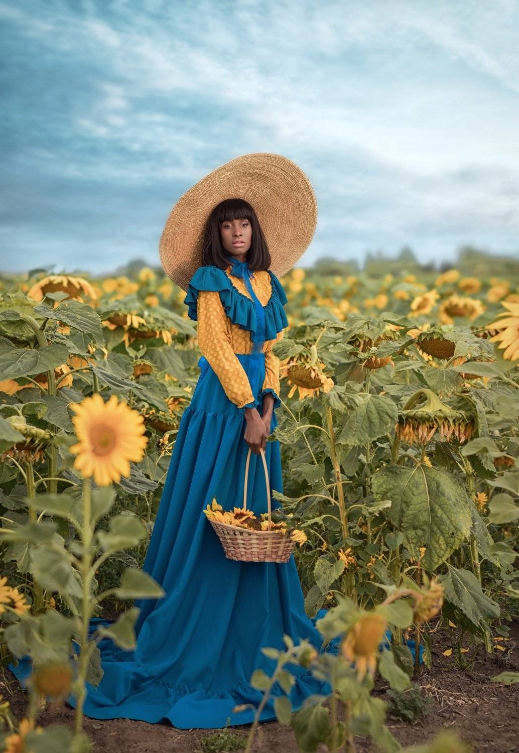 подсолнух, девушка, лето, солнце, жёлтый, синий, небо, шляпа, наряд, образ, Софья Ознобихина