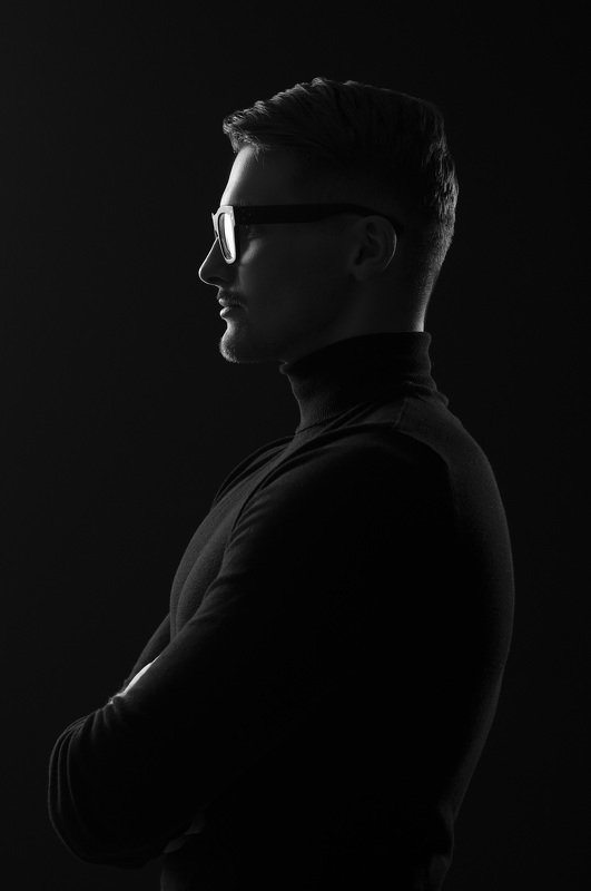 портрет, студия, мужской портрет, мужчина, модель, чб, чернобелое, bnw, portrait, mens portrait, studio  Влад фото превью