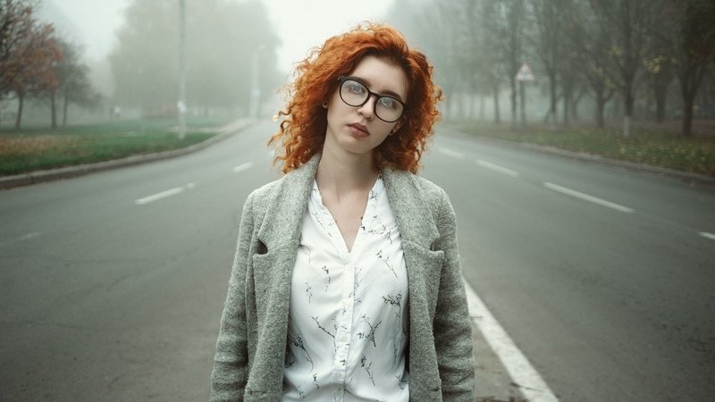 девушка, портрет, фото, город, осень, туман, tfp Александра  фото превью