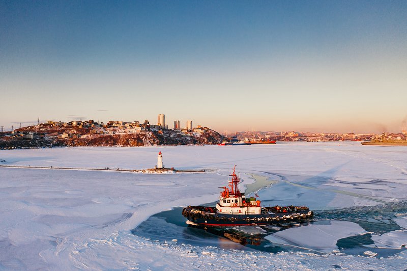 аэросъемка, владивосток, приморье, маяк, осень, закат, море, лед, приморье, пейзаж, буксир, город Провожая закат! фото превью