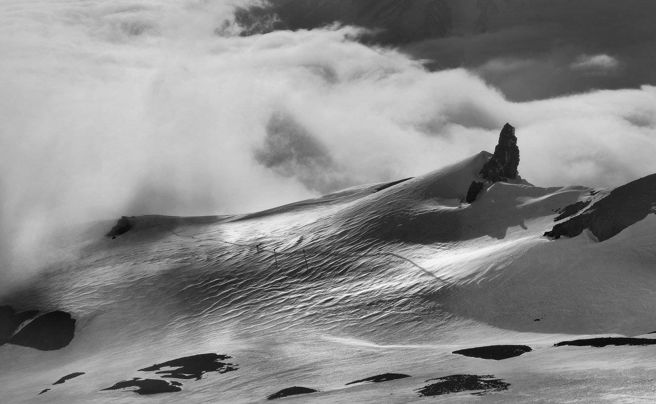 камчатка, вулкан, корякский, небо, облака, горы, снег, Сергей Макурин