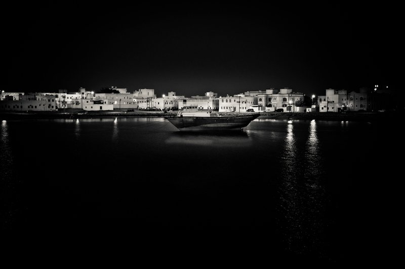 Amidst the darkness фото превью
