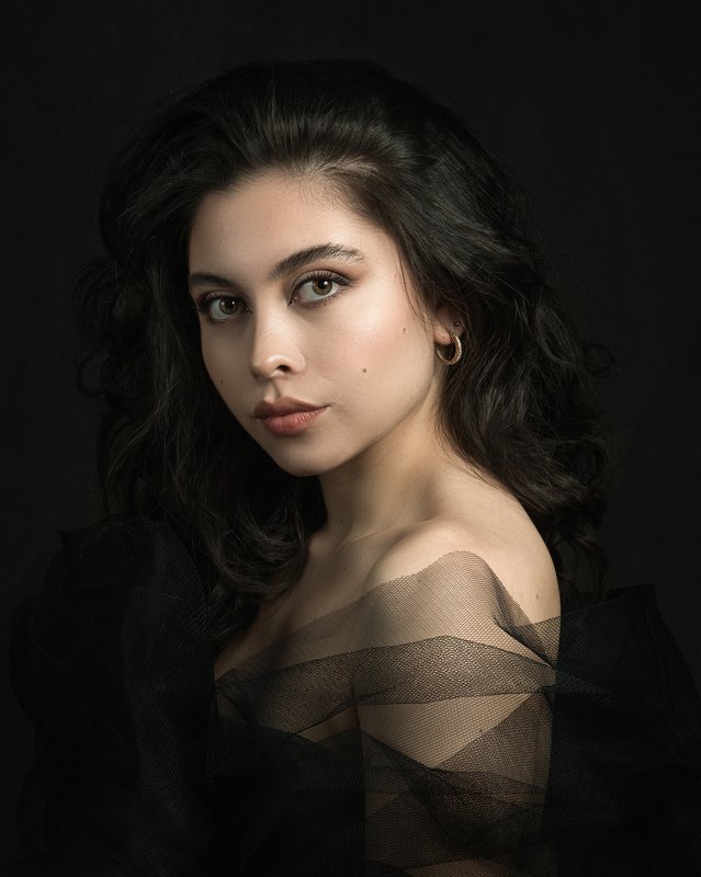 fine art , постановочная фотография ,жанровый портрет, губы , portrait  фото превью