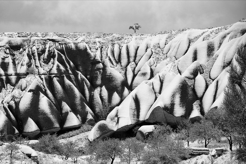 #blackandwhite #turkey #cappadocia #pattern #winter #snowy Cappadokia-1 фото превью