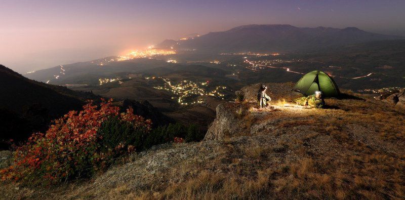 крым, демерджи, алушта Ужин с видом на Алушту фото превью