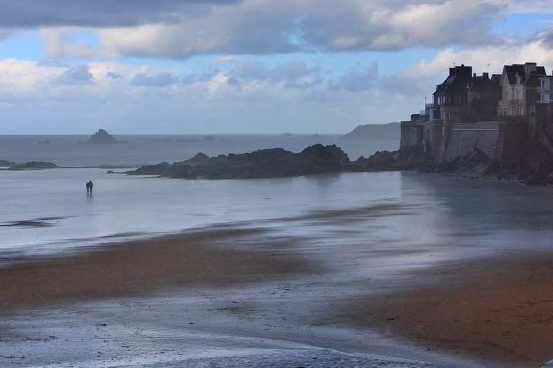 франция,океан,saint-malo,france Двое фото превью