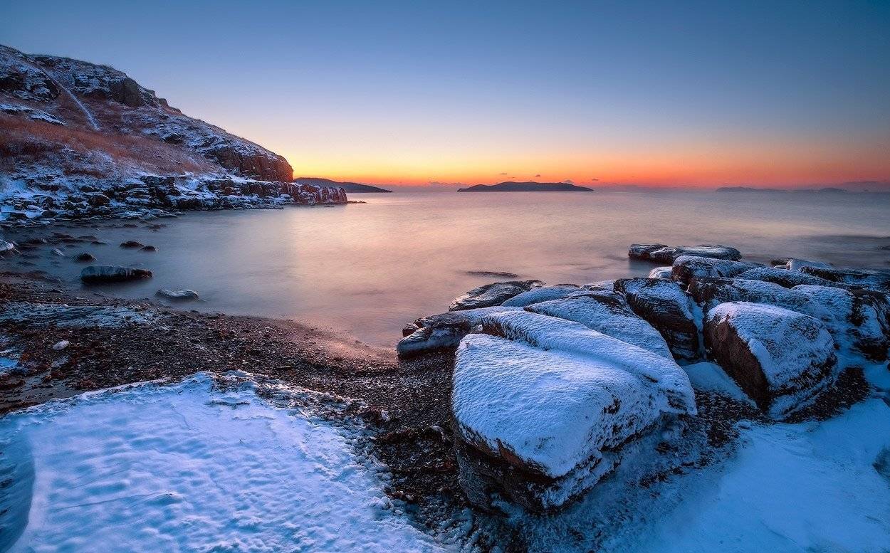 зима, утро, море, камни, скалы, снег, Андрей Кровлин