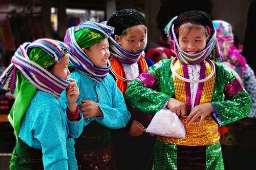 H'Mong girls