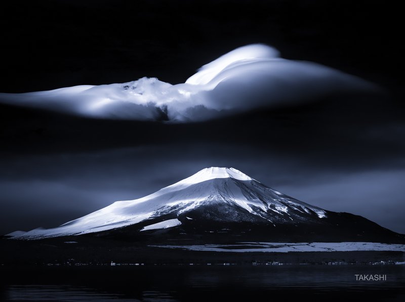 fuji,japan,lake,water,clouds,amazing,wonderful,beautiful Cloud on the lake фото превью