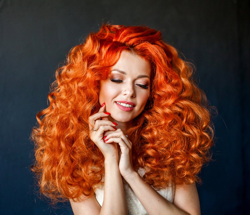 red, red hair, orange, curls, hairstyle, girl, beautiful, freckles, Sunny, spring, sun, dandelion, model, smile, bright smile, beauty contest, beauty, Orange фото превью