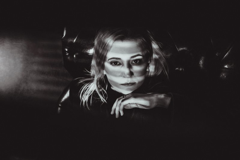 монохром, черно-белое фото, портрет, женский портрет, студия Портрет фото превью