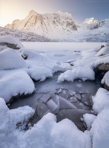 Зимнее озеро Storvatnet