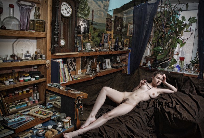 Позирую любимому художнику... фото превью