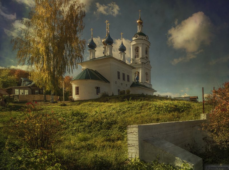 плёс,город,архитектура,осень,церковь Осень в Плёсе фото превью