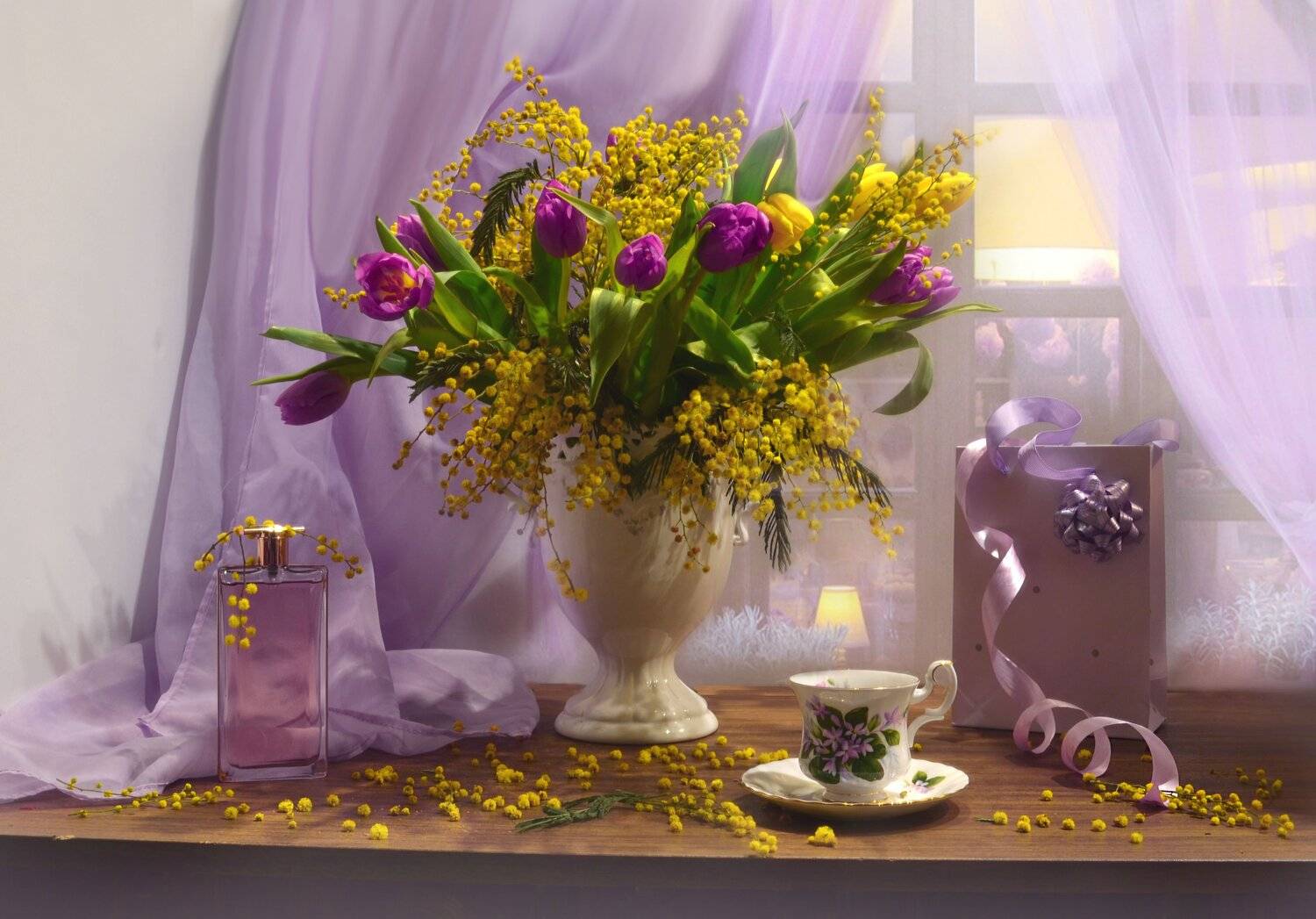 still life, натюрморт, мимоза, цветы, весна, март, стихи, тюльпаны, духи, чашка, фарфор, подарок, 8 марта, Колова Валентина
