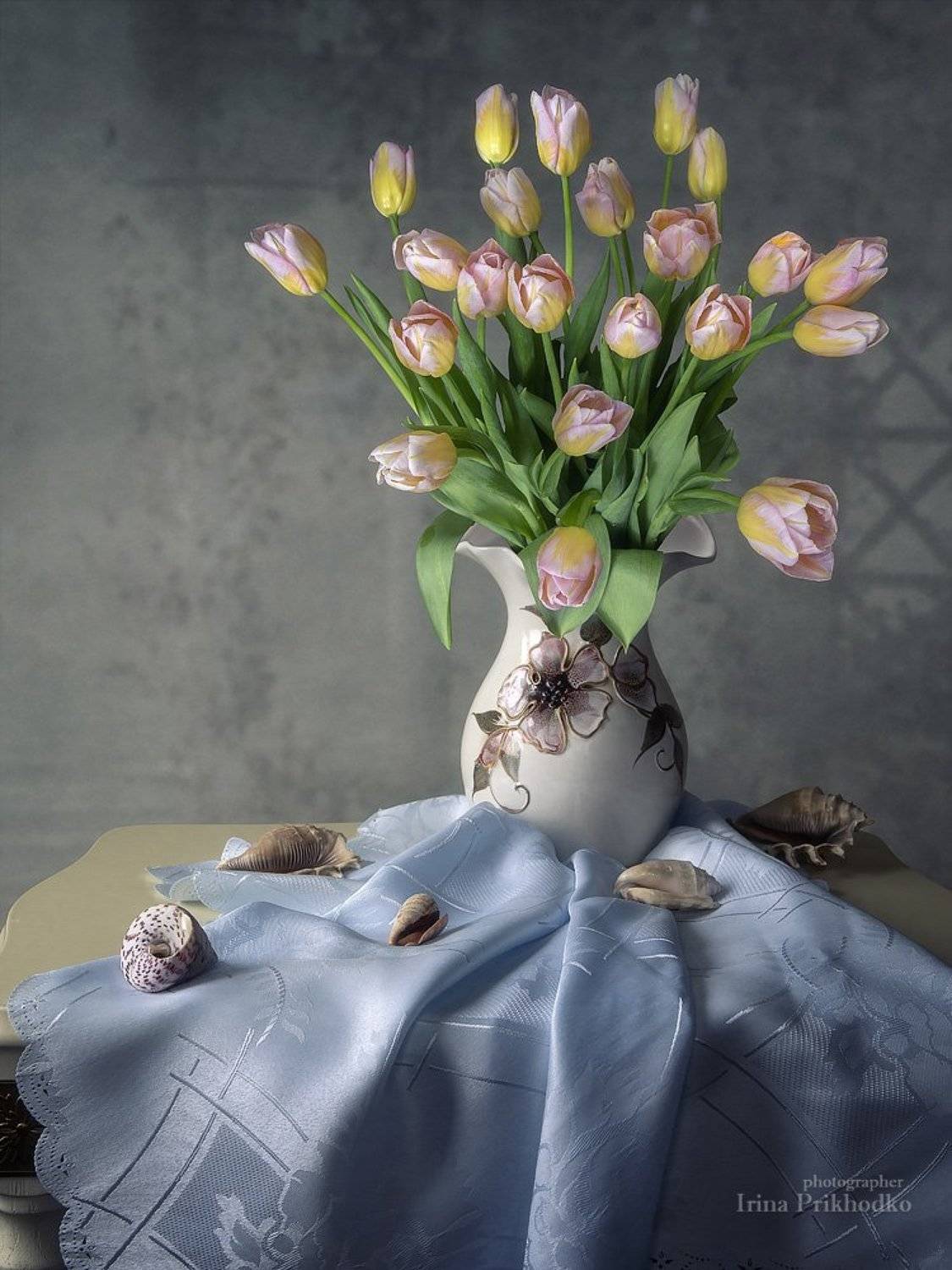 натюрморт, весна, букет, тюльпаны, винтаж, Ирина Приходько