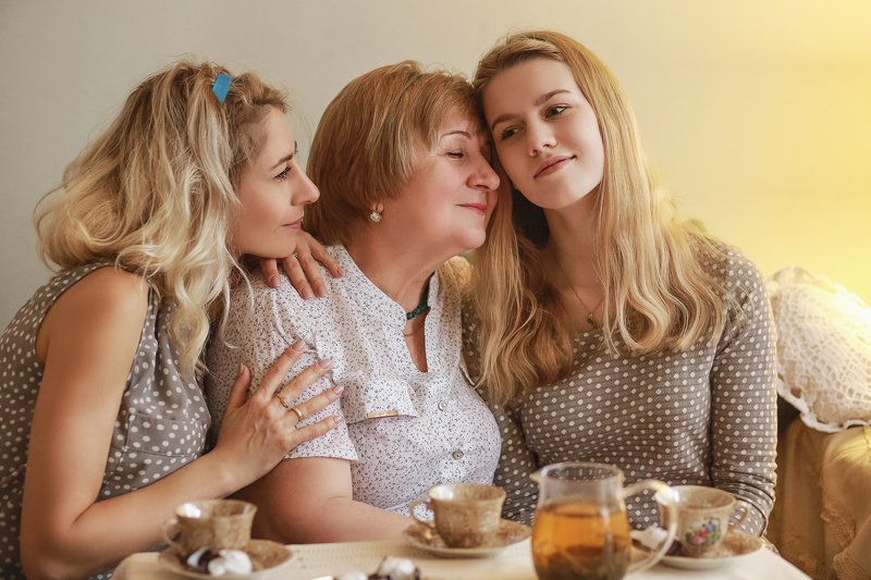 Три поколения фото превью