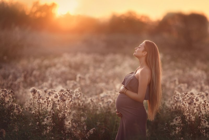 девушка, красота, беременность, закат грею счастье внутри фото превью