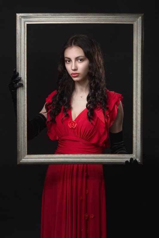 В красном... фото превью