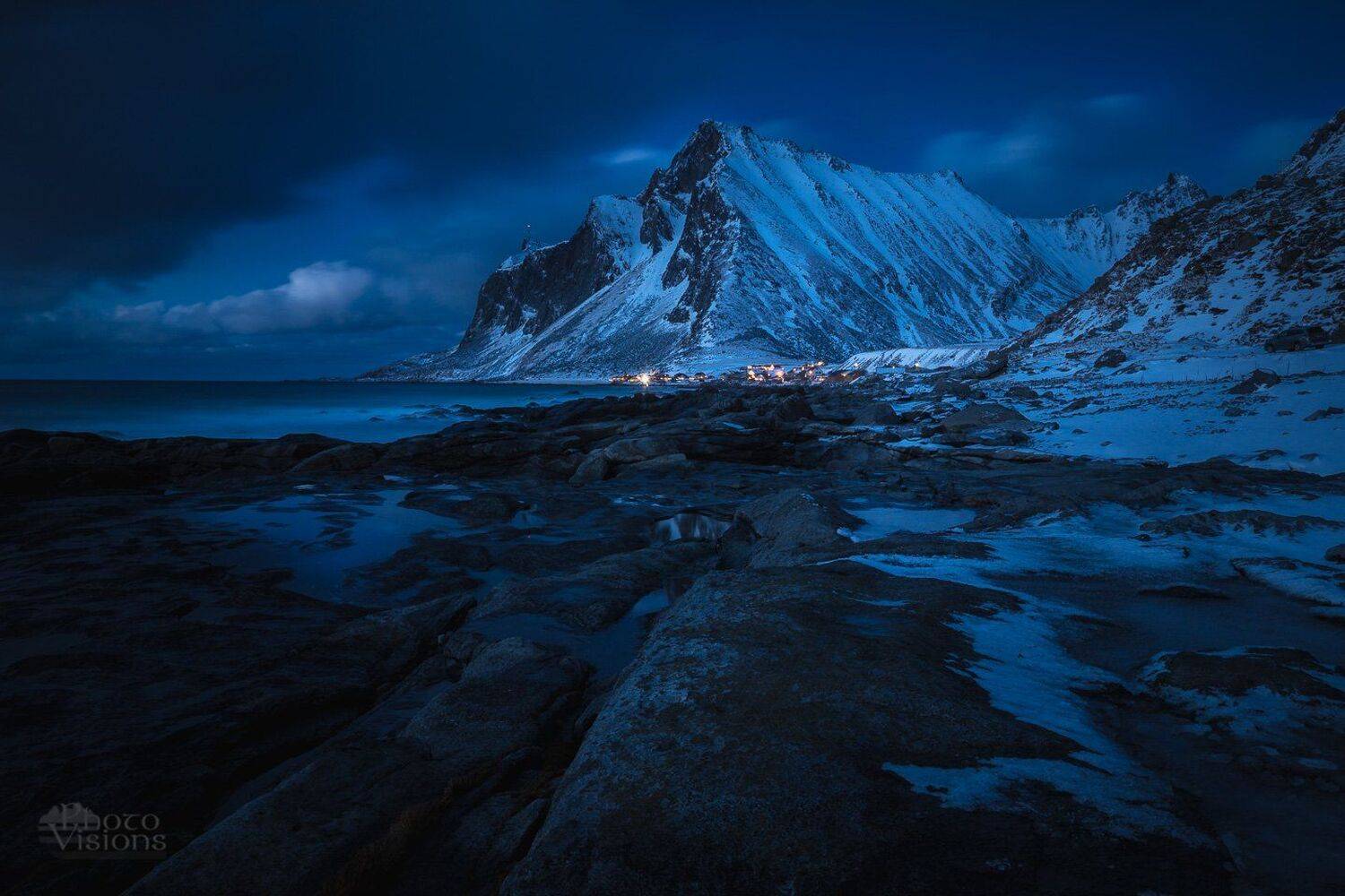 night,nighttime,lofoten,vikten,shore,sea,norway,blue hour,dark,scandinavia, Adrian Szatewicz