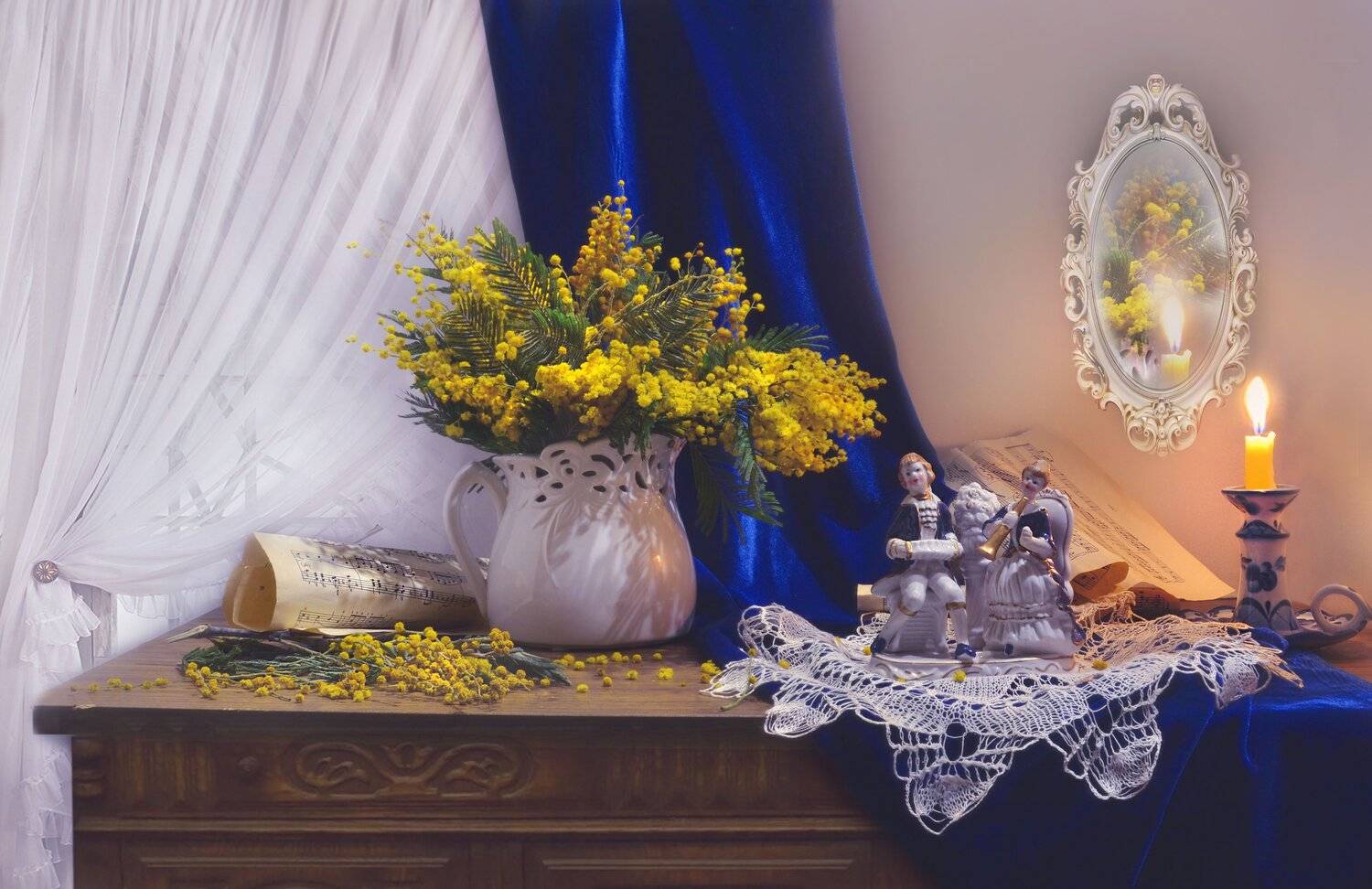 still lif,  натюрморт,  фото натюрморт,март, весна, подсвечник,настроение,цветы, мимоза, статуэтка, ноты, свеча,зеркало,отражение,  стихи,, Колова Валентина
