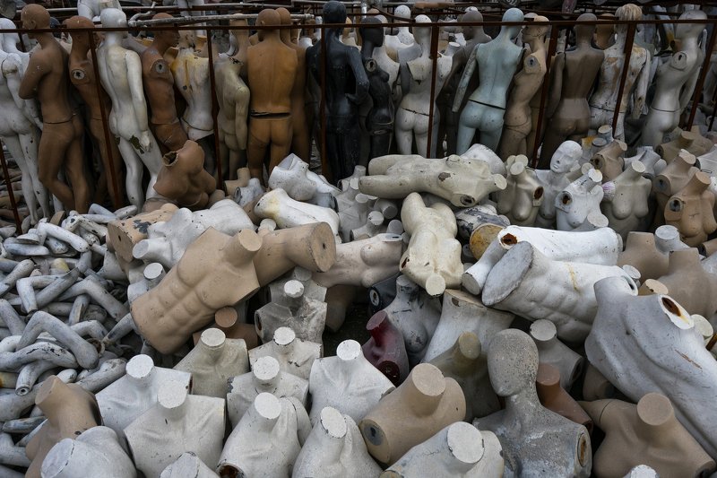 Loveless manquin фото превью