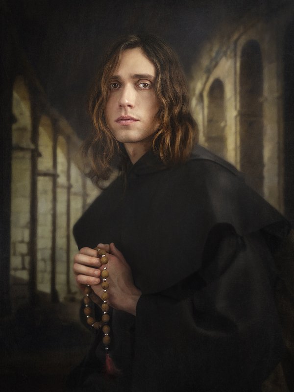 Монах фото превью