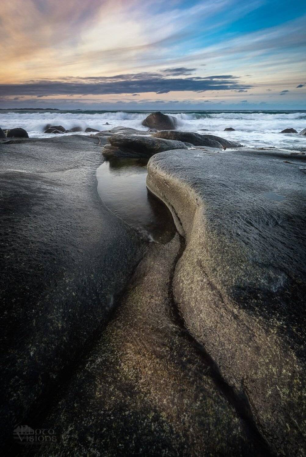 lofoten, norway, norwegian, north, seascape, utakleiv, winter, sunset, leading lines, Adrian Szatewicz