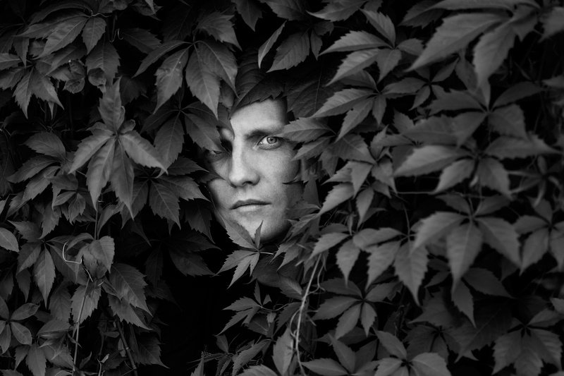 photographer evgeniyroslov photo porter face in sheets В тени фото превью