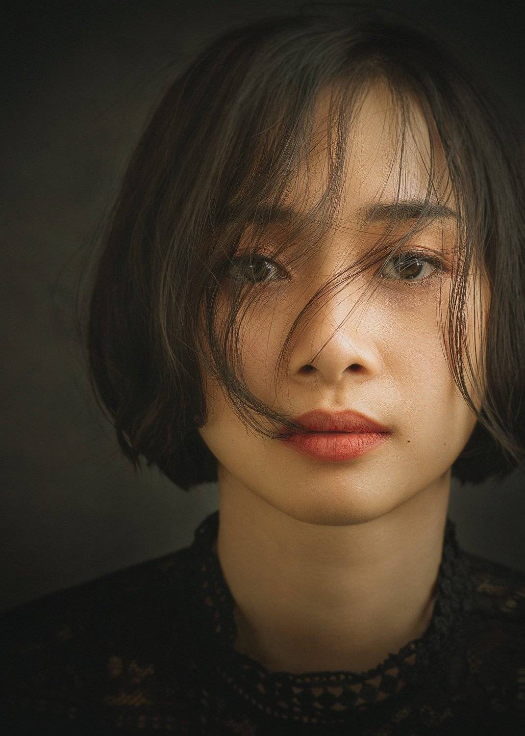 portrait, female, woman, girl, asian, vietnam, vietnamese, young, face, beauty, glamour, studio, eyes, short hair, hairstyle, mood, Hoang Viet Nguyen