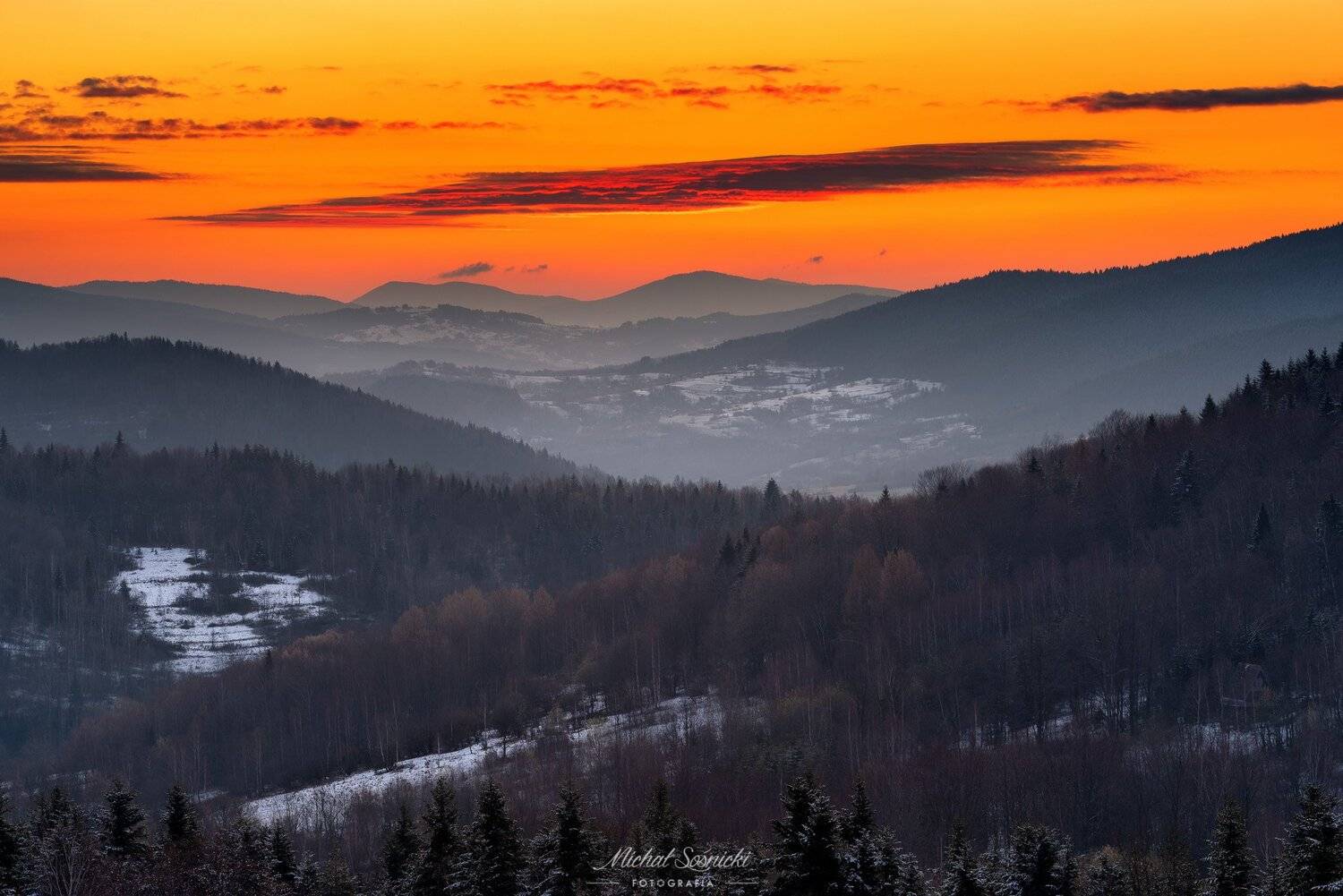 #tree #moon #color #mountains #landscape #poland #pentax #sunrise #zawoja #house, Michał Sośnicki