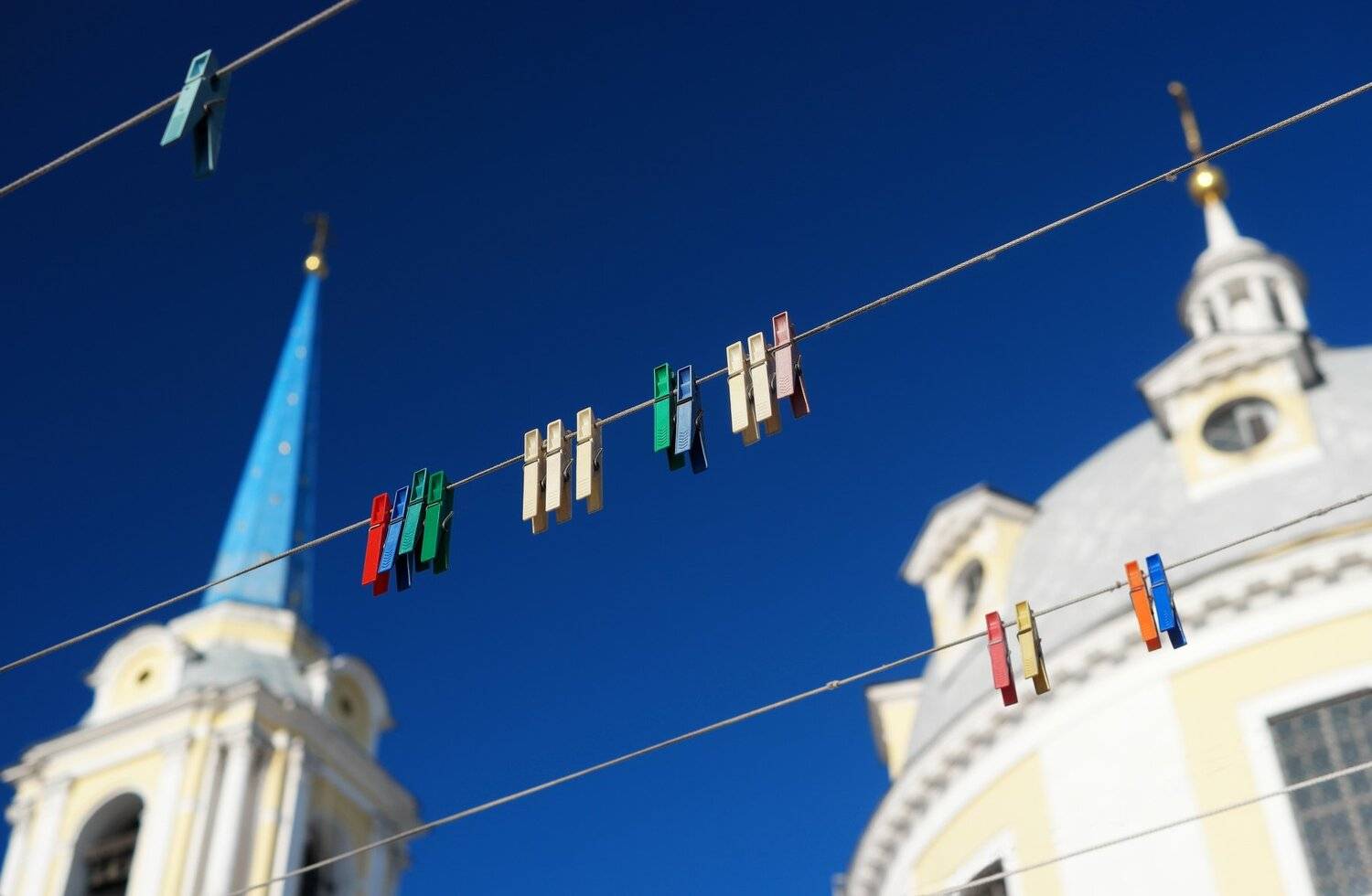 на Гороховом поле, храм, прищепки, небо, голубое, чистое, бельё, купола, церковь, Казаков, Дмитрий Ткаченко