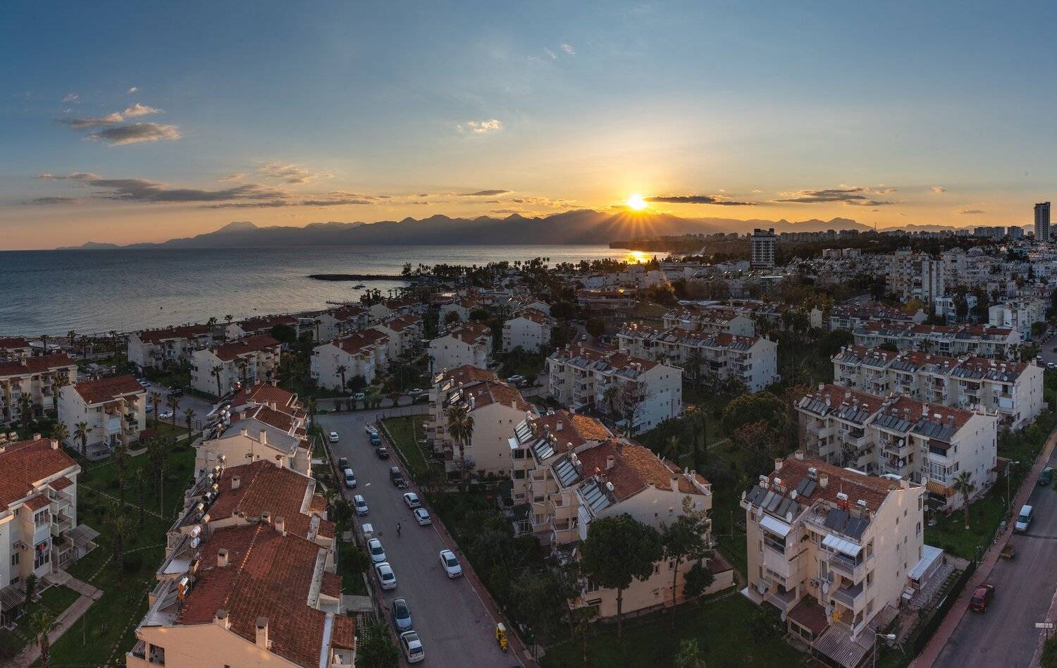 , Константин Дэм