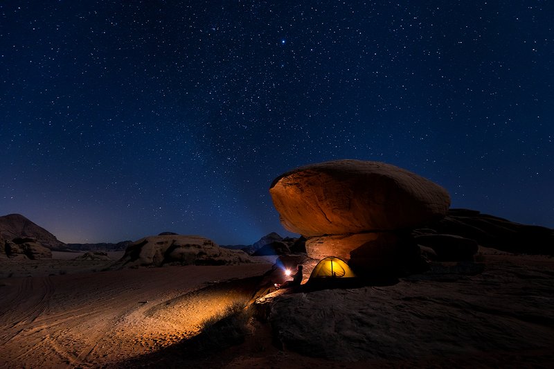 wadi rum, jordan, stars, tent, rock, desert,  Wadi Rum night фото превью
