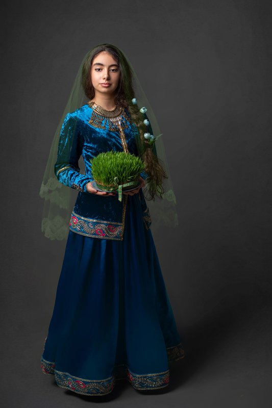 Айла Новруз фото превью