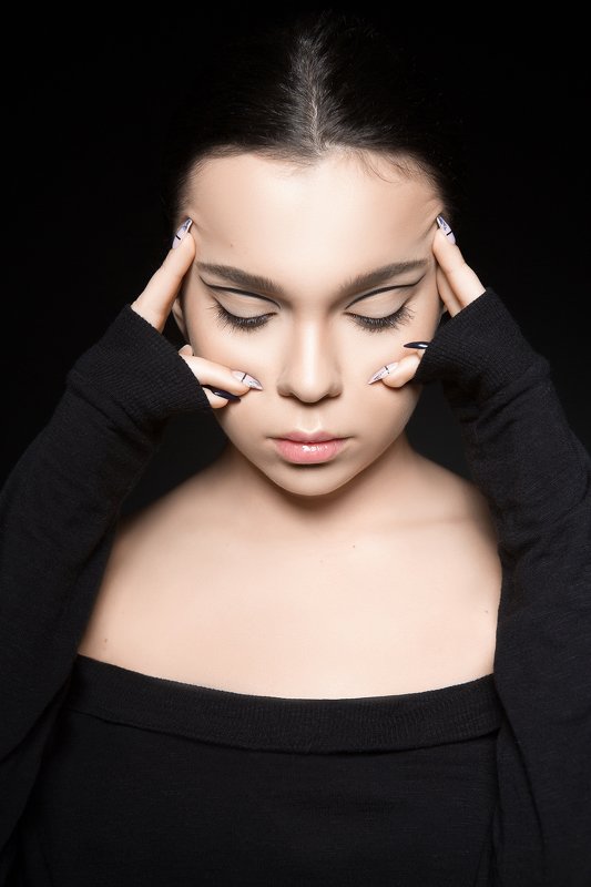 лицо девушка портрет макияж гламур фешн  Ника фото превью