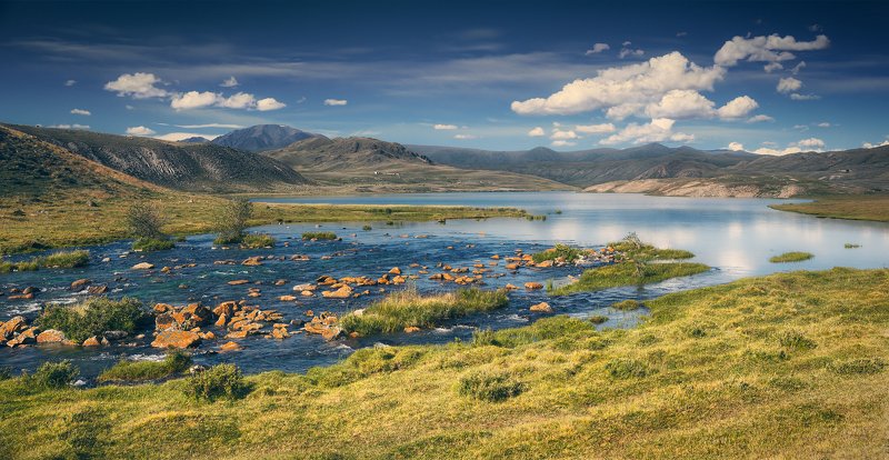пейзаж, панорама, горы, озеро, алтай, сибирь, природа, путешествия, буйлюкем, ущелье, камни, красные, небо, отражения, облака, широкий, большой, высокий Красные камни Буйлюкема фото превью