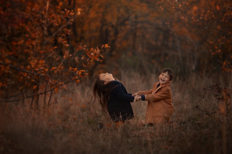 Брат и сестра фото превью