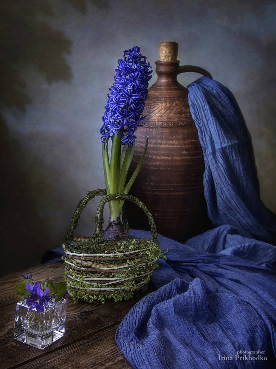 натюрморт, винтажный, ретро стиль, цветы, гиацинт, фиалки, Ирина Приходько