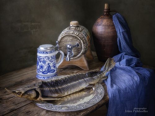 Натюрморт с копченой стерлядью