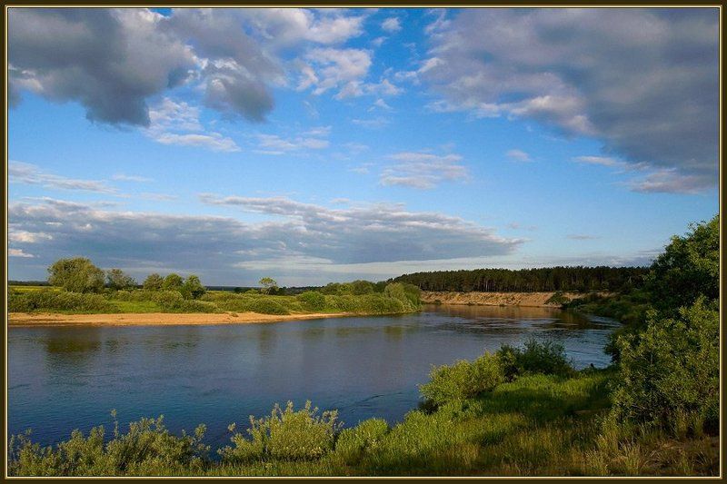 лето вечер река облака На Угре фото превью
