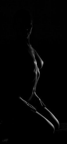 Изгибы знакомых линий...