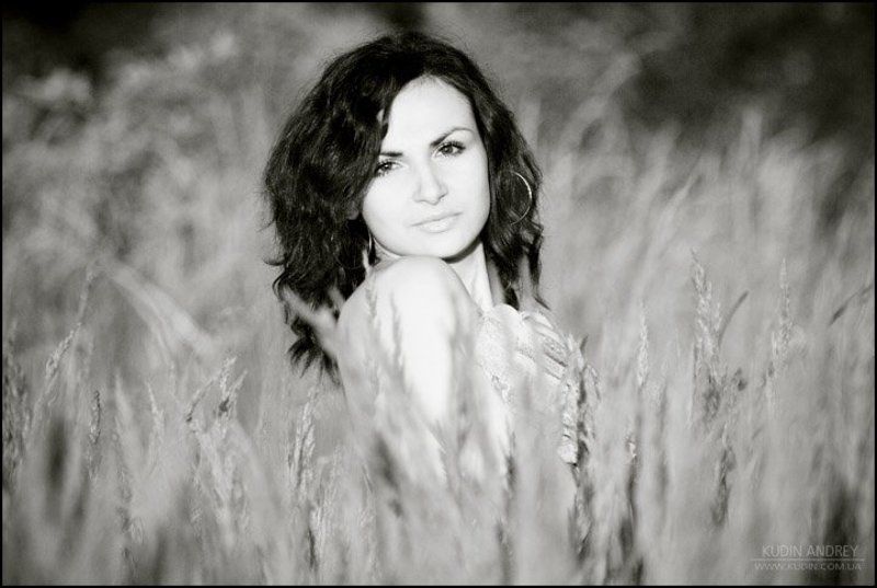 Вітер торкається трави, трави, трави.... фото превью