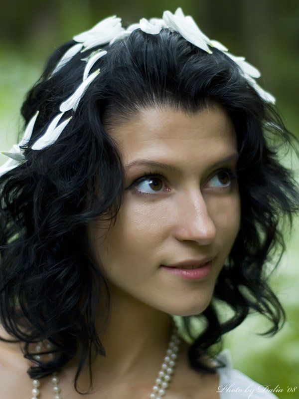 девушка, лепестки Как невеста фото превью