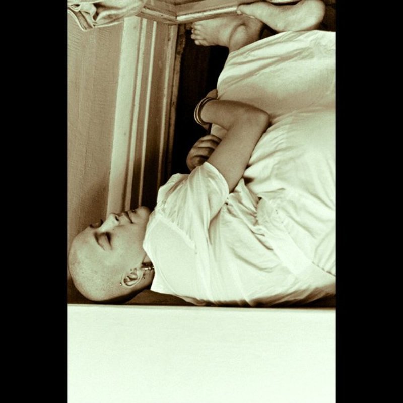 не_надо, пустых_разговоров, о_счастье, необходимость_нежности, горизонтами_по_стенам нежности необходимость фото превью